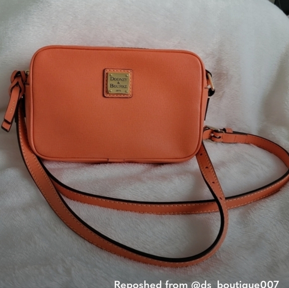 Dooney & Bourke Leather Convertible Crossbody to Shoulder Purse - Picture 15 of 15